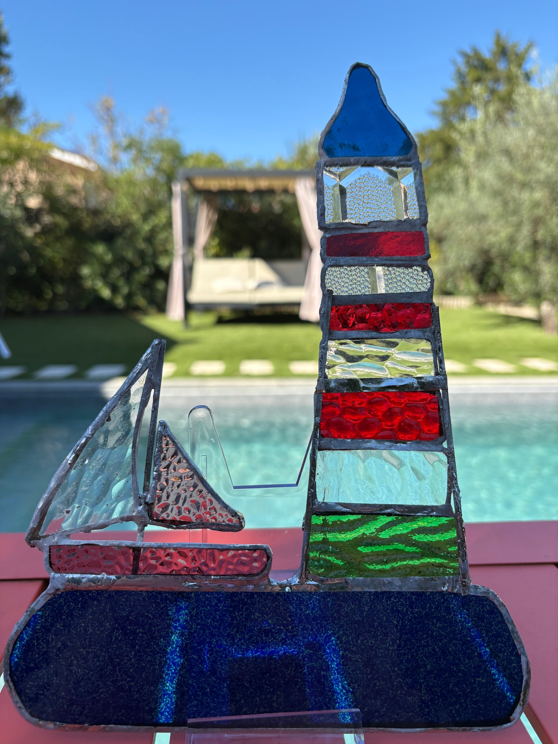 Phare et bateau