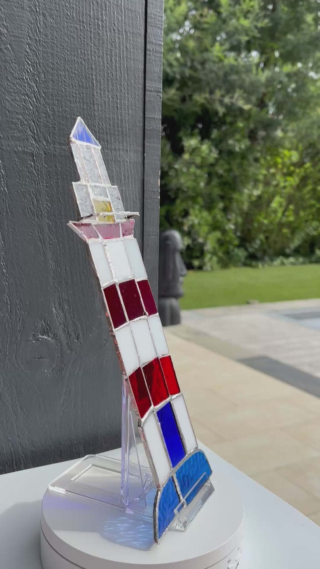 Le Phare rouge et blanc